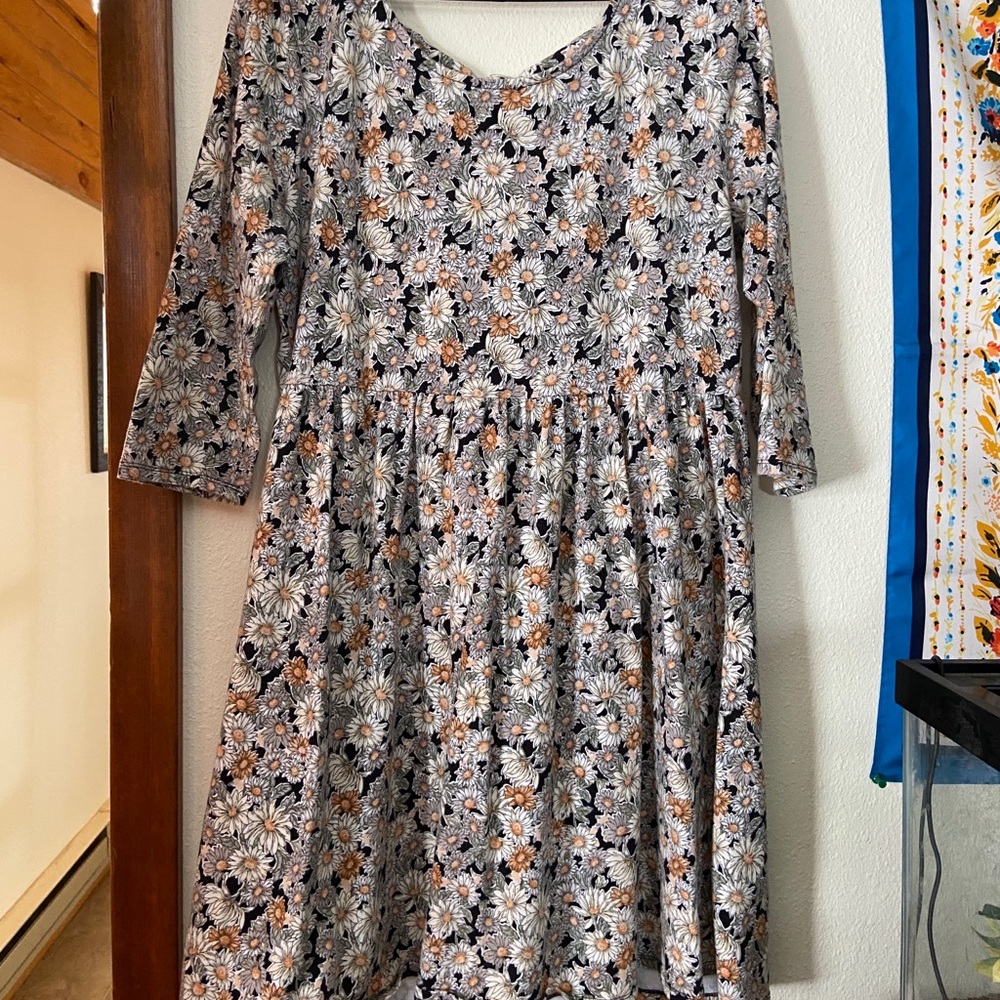Cute earthy forever 21 floral dress